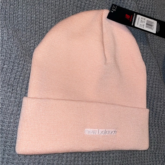 NWT New Balance Linear Logo Cuffed Beanie One Size Light Pink - Picture 5 of 16